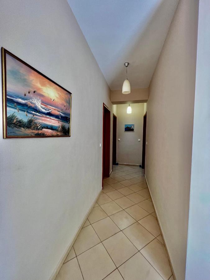 J&B Rooms Dhërmi Екстериор снимка