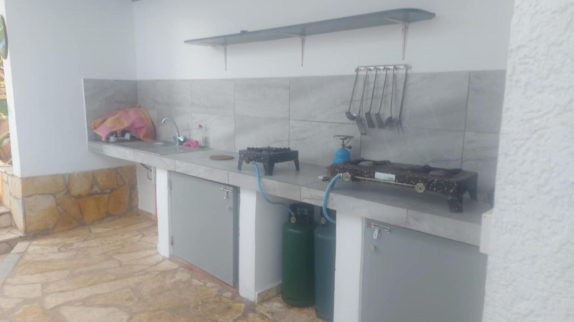 J&B Rooms Dhërmi Екстериор снимка
