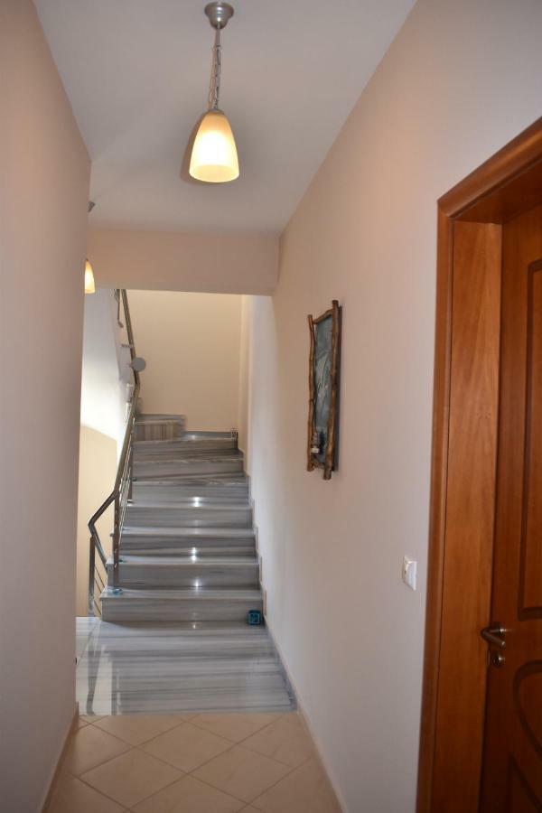 J&B Rooms Dhërmi Екстериор снимка